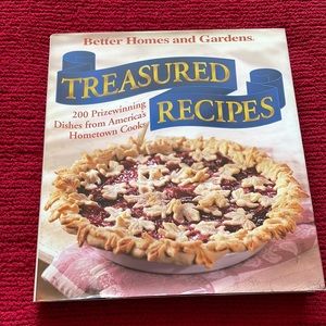 Better homes and gardens treasured recipes cookbook, 200 prize winning dishes.